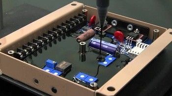 АБ Робот-распределитель клеевой эпоксидной клеевой смолы для плит с пакетами из соловей