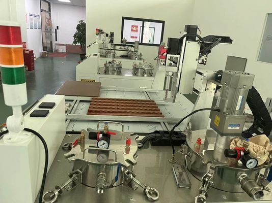 Силиконовая электрическая гибридная двухжидкостная машина для заправки эпоксидной смолы