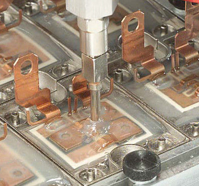 Электронные части для сброса с помощью CNC и светодиодных диспенсирующих машин 2K Резиновая сброс 260KG